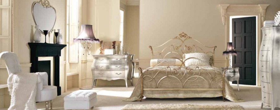 Headsets for bedrooms, Vittoria Orlandi