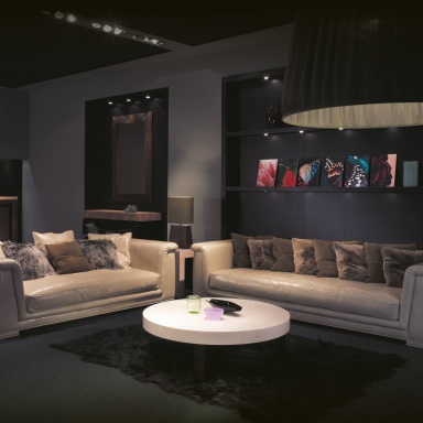 The four-seater sofa Dylan