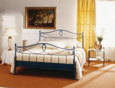 Double bed on metal frame with footboard Serlio, Bontempi Casa (wrought iron bed)