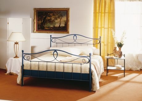 Double bed on metal frame with footboard Serlio, Bontempi Casa