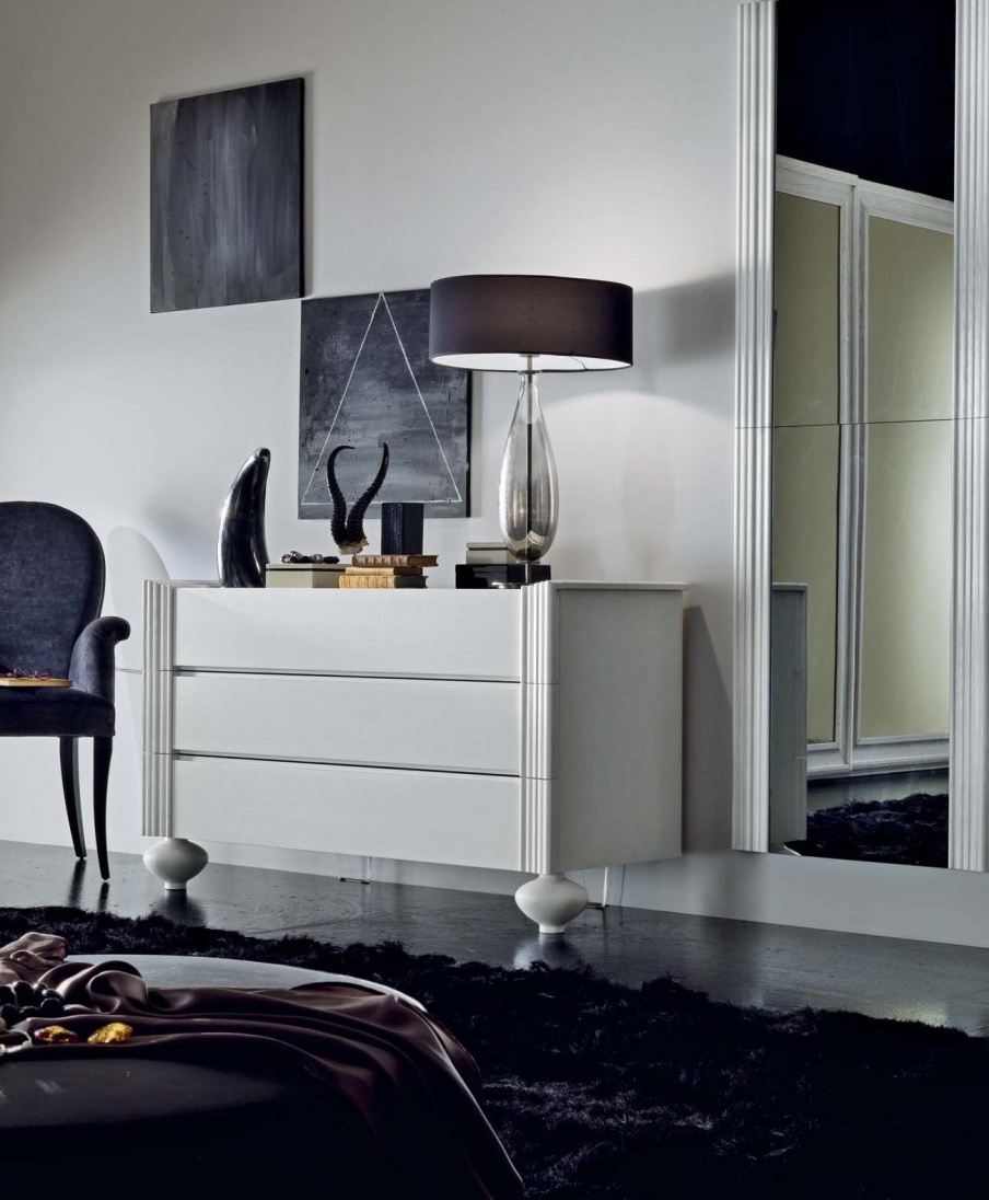 Dresser with drawers, Bruno Piombini