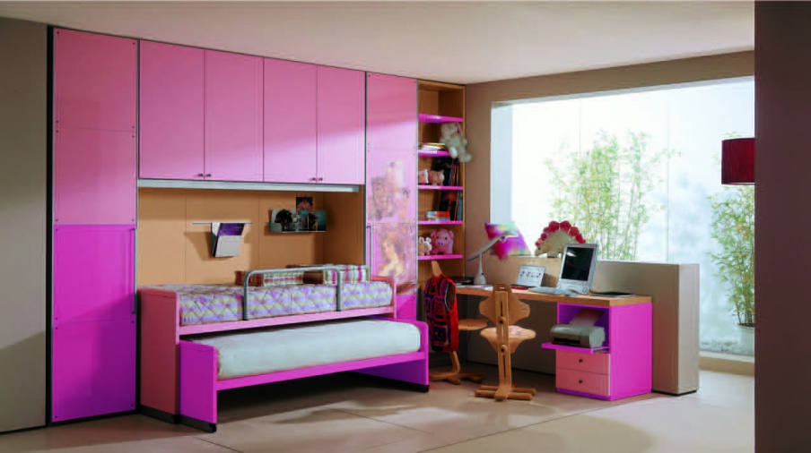 Set for a child's room, CIA International