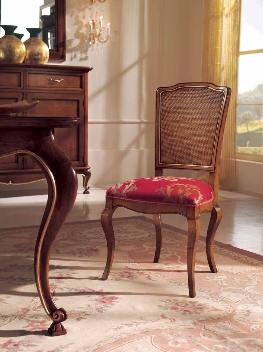 A chair without arms, Corso