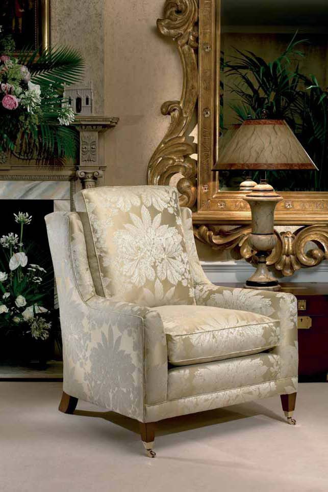 Armchair in classic style, Duresta 