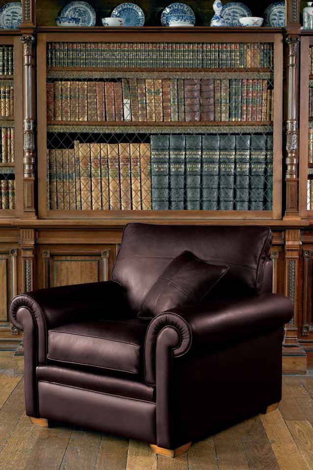 Chair in Carrick leather upholstery, Duresta