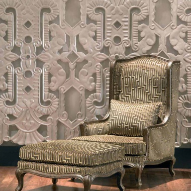 Chair with Ottoman for feet 