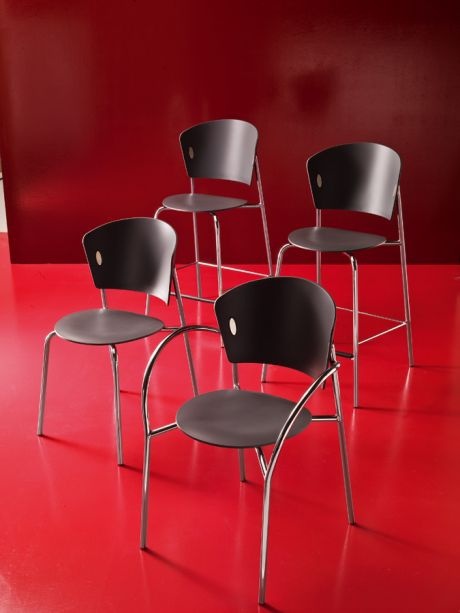 Stackable chair on a steel base, Gio Bontempi Casa