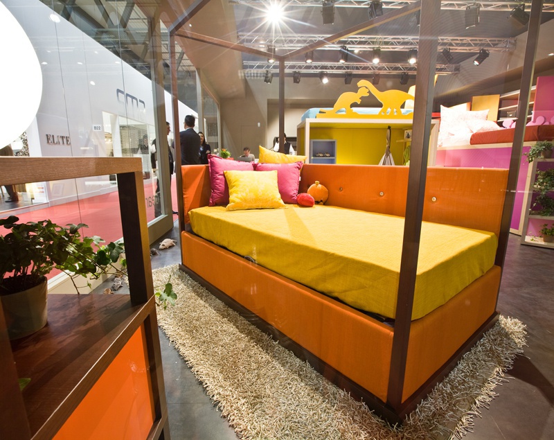 Single bed, Dear Kids