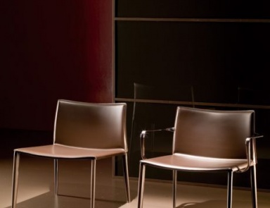 The chair on the basis of steel Linda Bontempi Casa