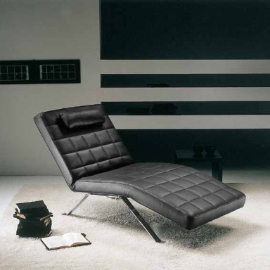 chaise lounge 