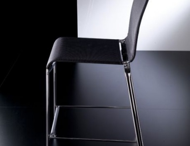 Bar stool is based on a steel Net, Bontempi Casa