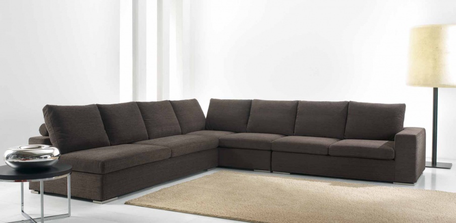 The corner sofa, Giulio Marelli