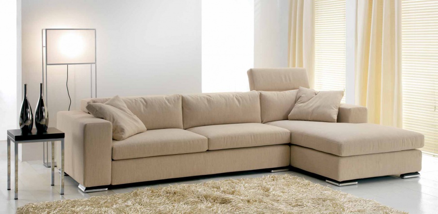 Three-seater sofa, Giulio Marelli