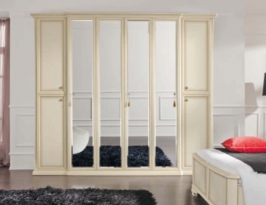 Wardrobe, Favero