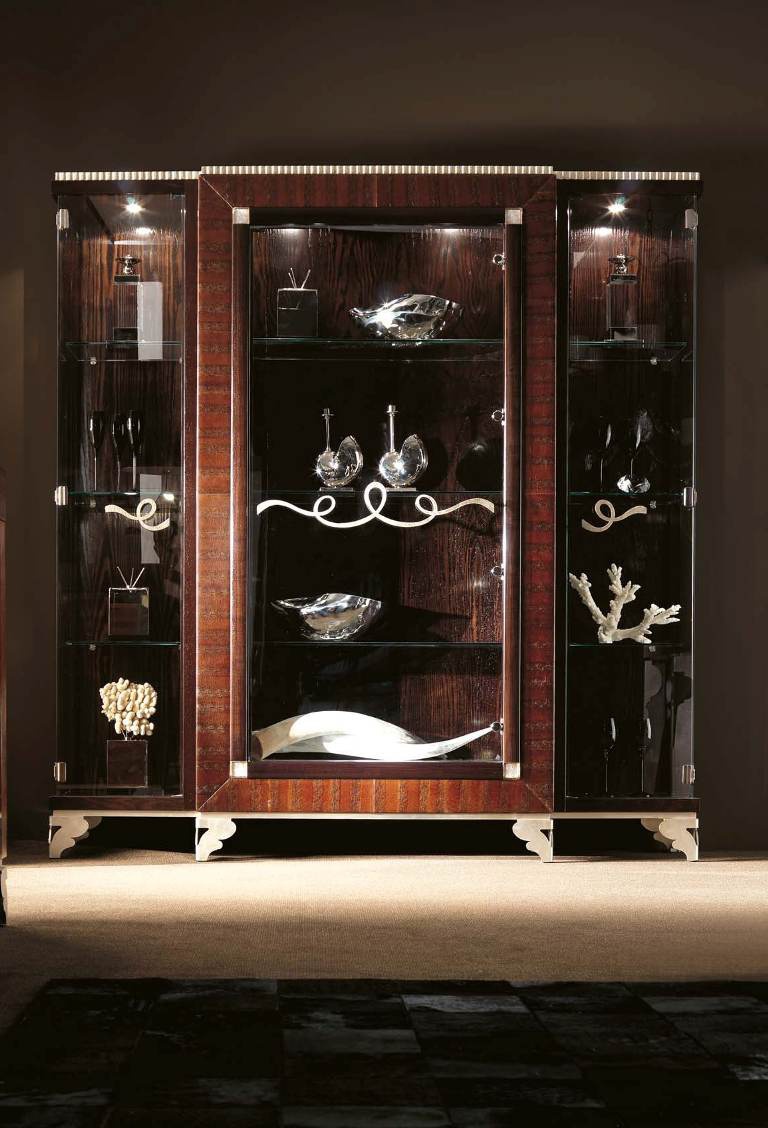 Showcase with glass facade, Florence Collections