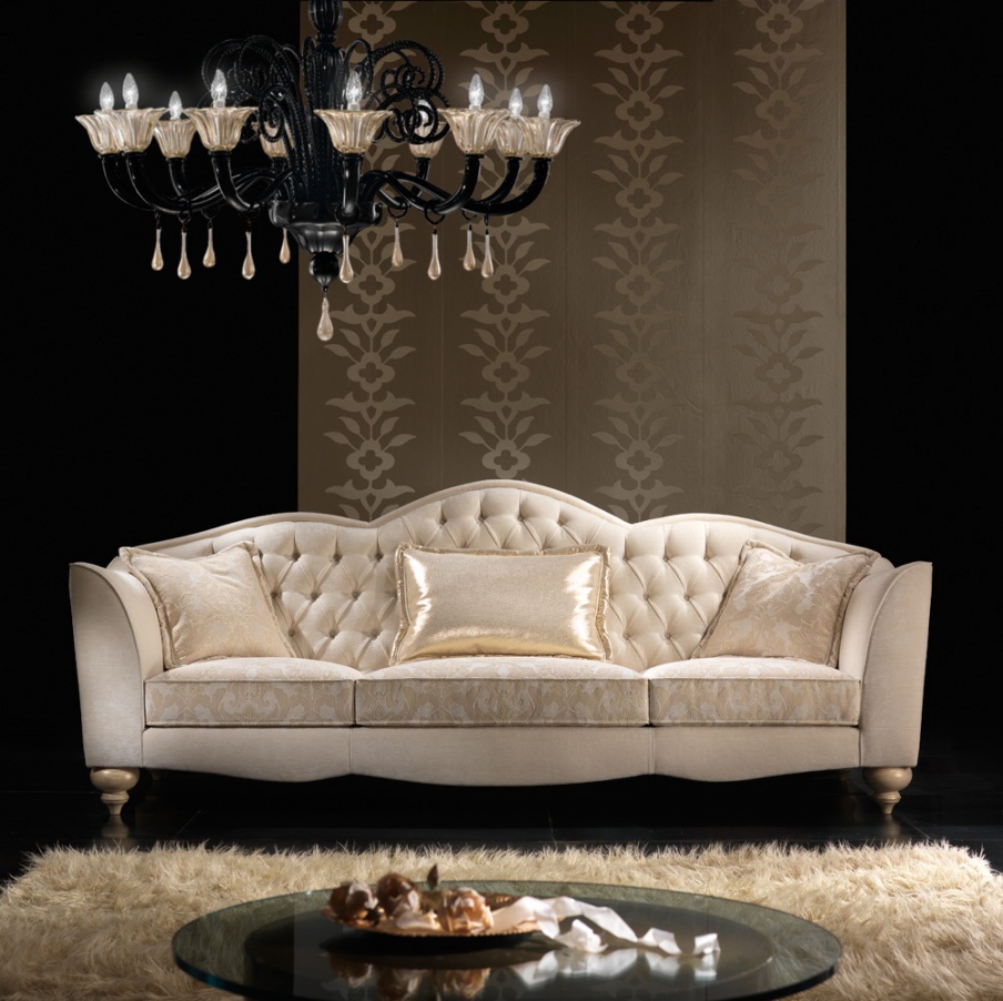The sofa ares gold, Fasal Castelli