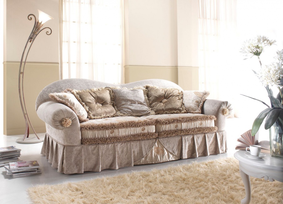 The Iris Sofa, Fasal Castelli