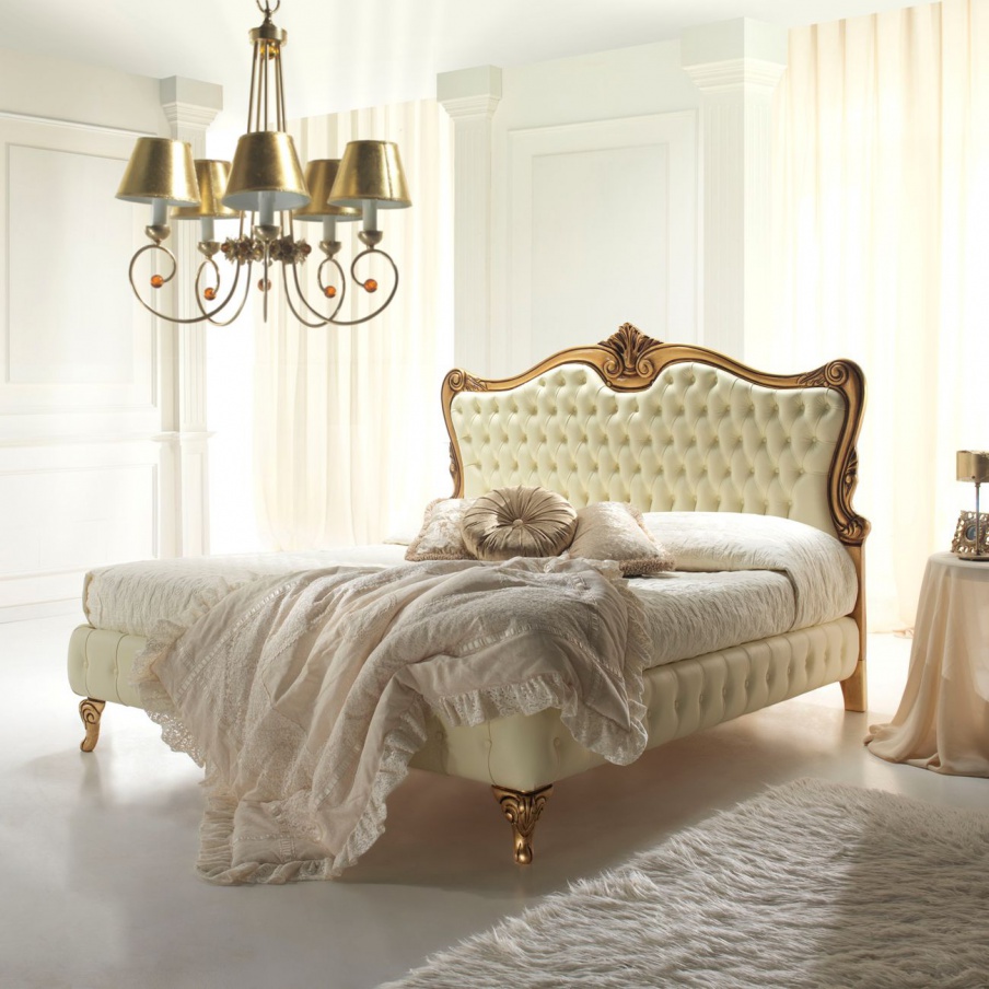 The Royal Bed, Fasal Castelli