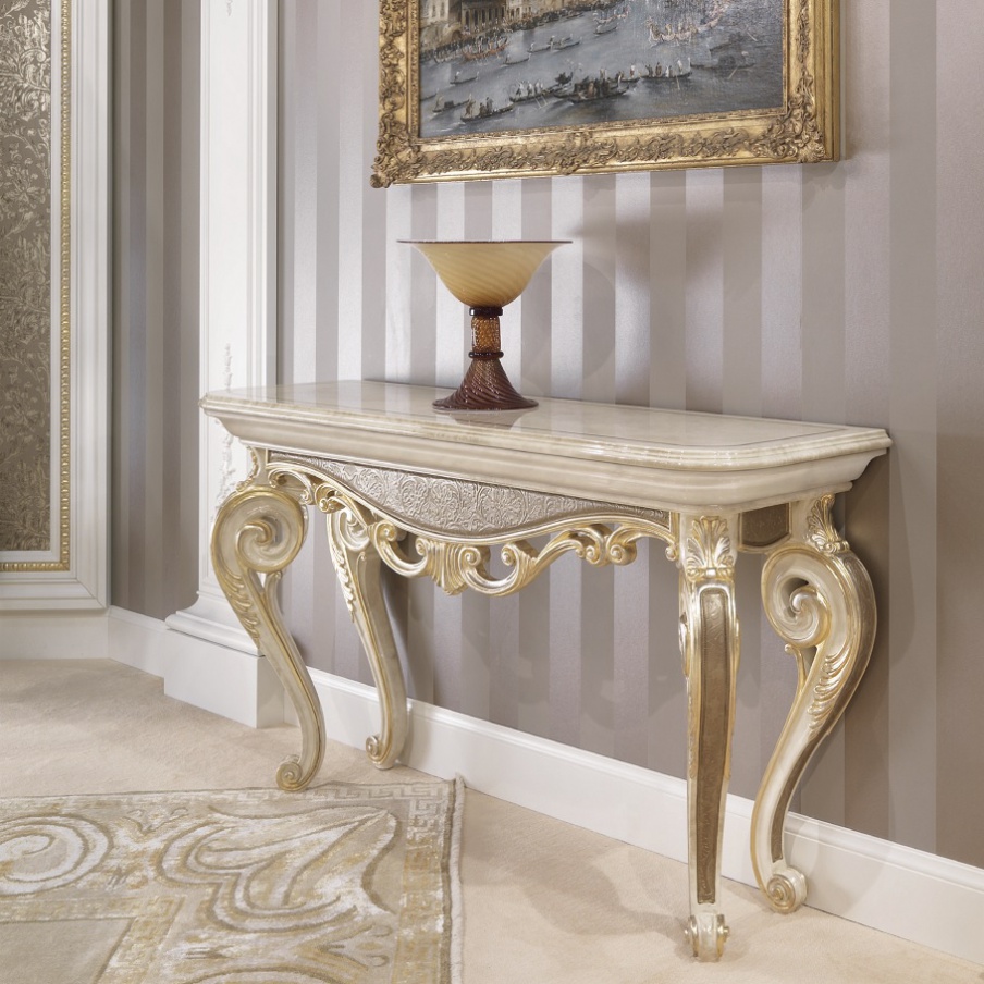 Console in solid wood lacquered Baroque, Turri