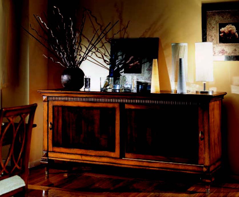 Wooden chest of drawers, Decora