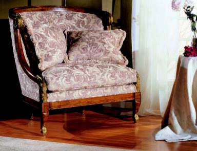 A chair with a semicircular back, Decora