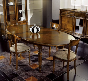 Dining table, Decora