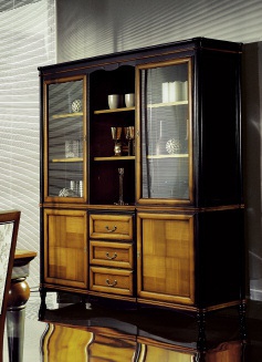 Wardrobe low lying Decora