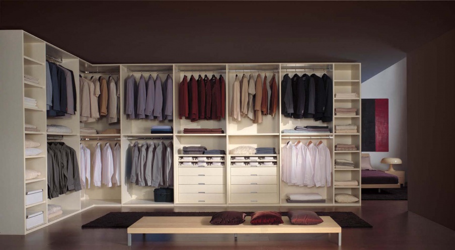 The armadi wardrobe rovere, Line Gianser