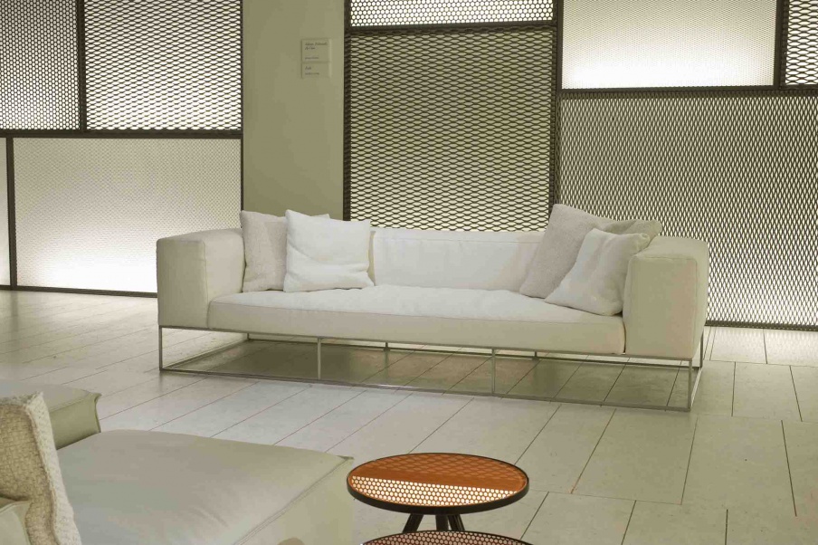 Sofa with metal base, Living Divani