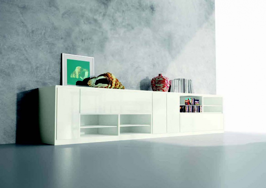 Stand Home Book, Molteni