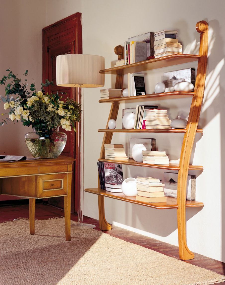 Shelves on high legs, Le Fablier