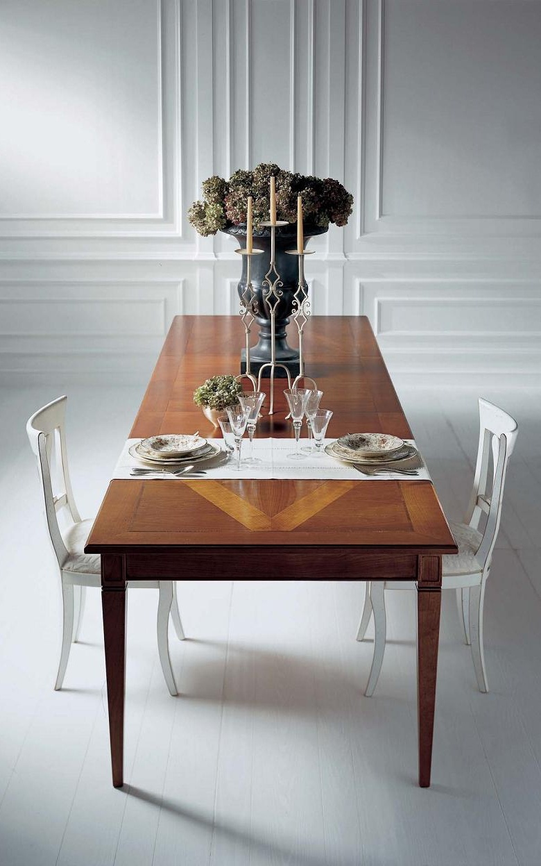 Dining table, L'origine