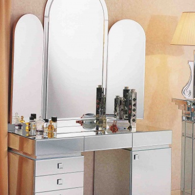 Dressing table