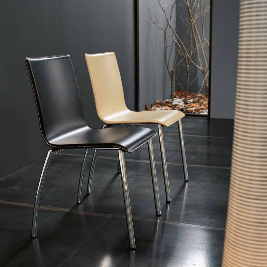 Chair on a metal frame, Midj