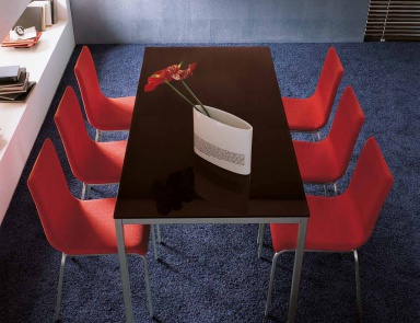 Chair on a metal frame, Midj