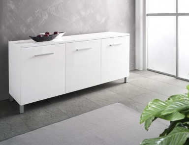 Dresser with metal legs, Oliver B