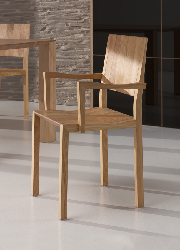 Chair with armrests, Oliver B
