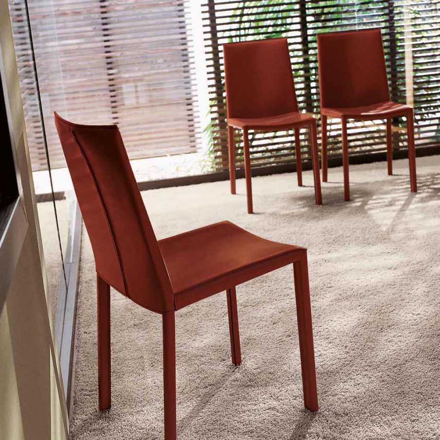 Chair on a metal frame, Midj