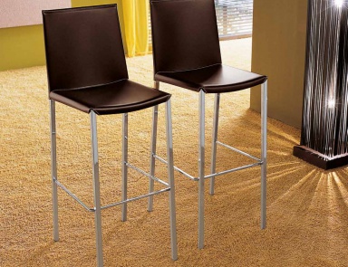 Chair on a metal frame, Midj