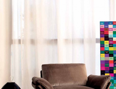 Chair with armrests, Nube