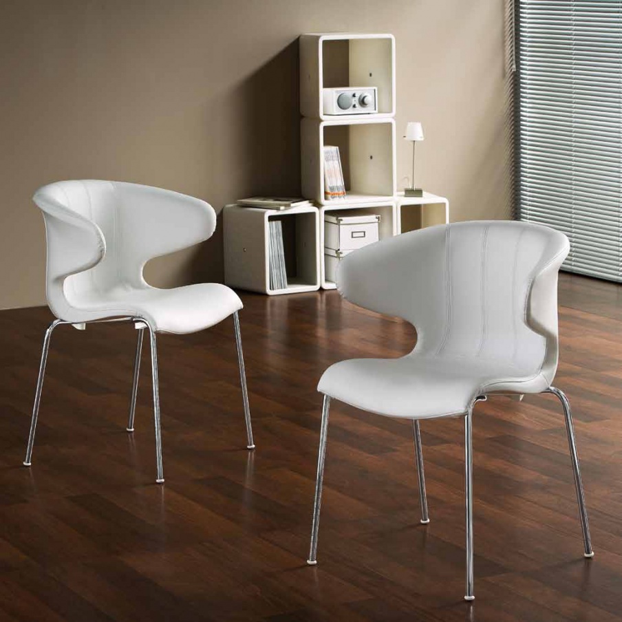 Chair on a metal frame, Midj