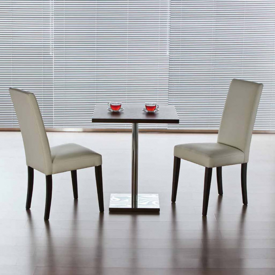 Chair on a metal frame, Midj