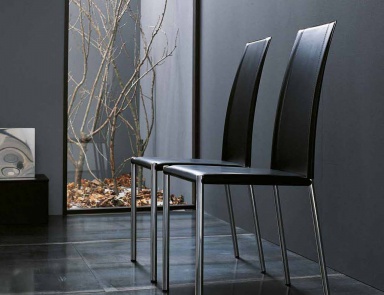 Chair on a metal frame, Midj