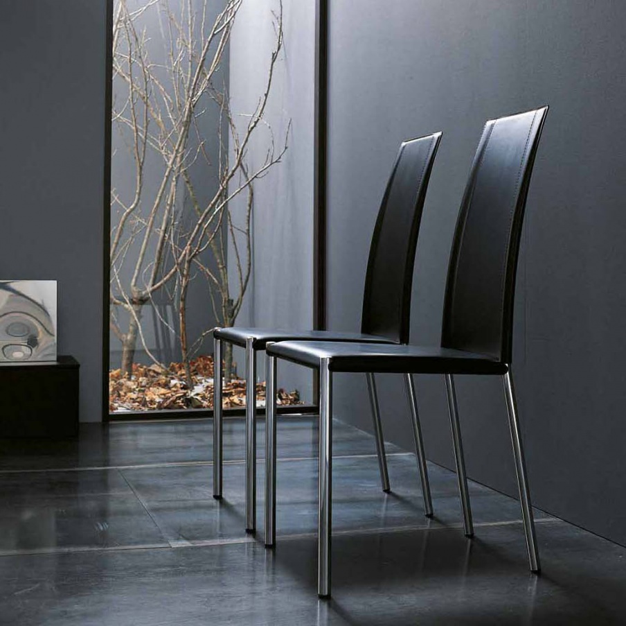 Chair on a metal frame, Midj