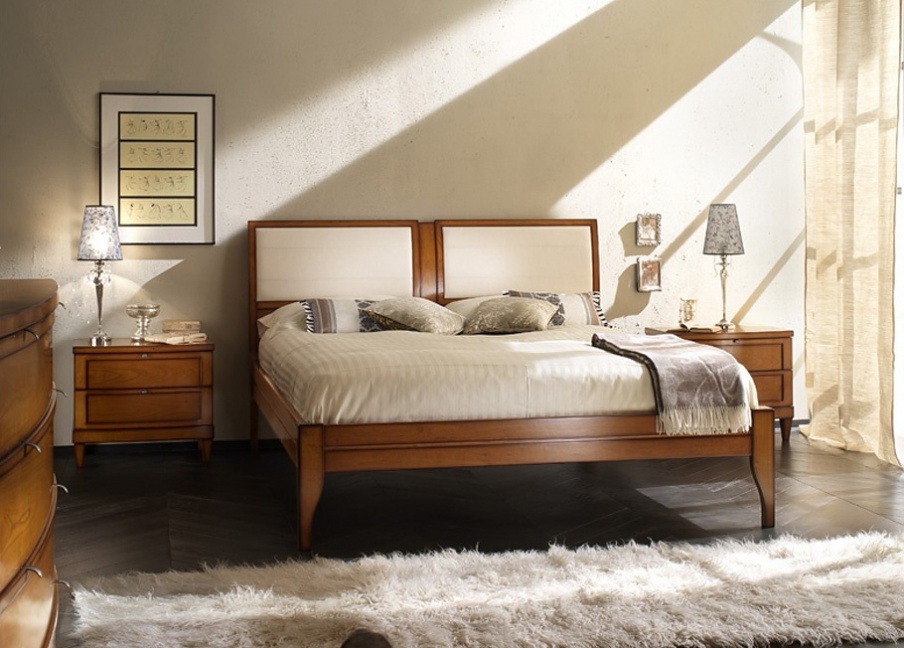 Bed with leather headboards, Arte Brotto