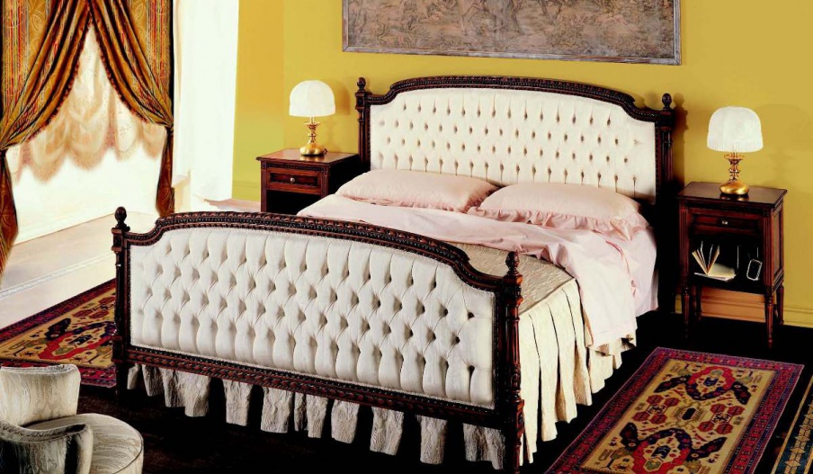 Headsets for bedrooms with textile upholstery, Fratelli Radice