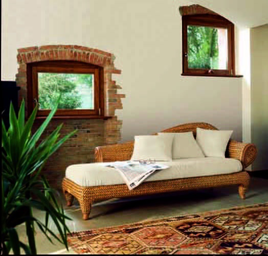 Daybed with a shaped backrest, Roberti Rattan