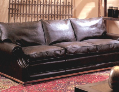The Byron Sofa, Mantellassi