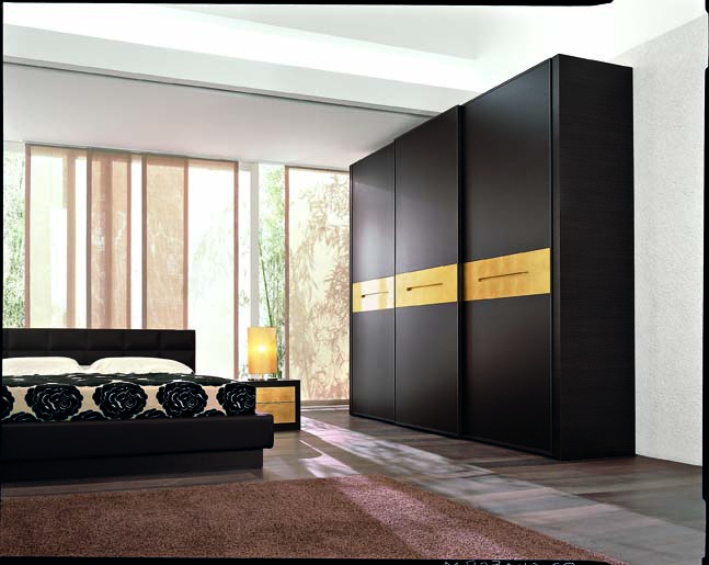 Wardrobe made of solid wood, Santarossa