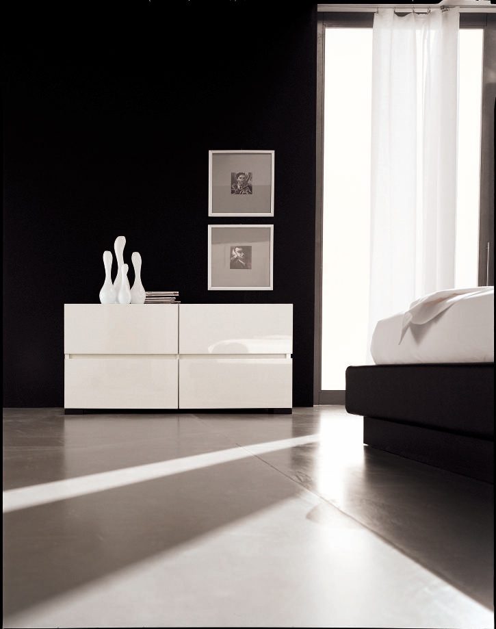 A low chest on legs, Santarossa